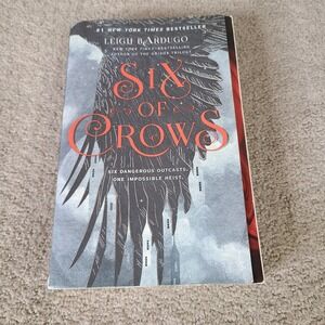 Six of Crows by Leigh Bardugo Paperback Fantasy YA Novel Book 1